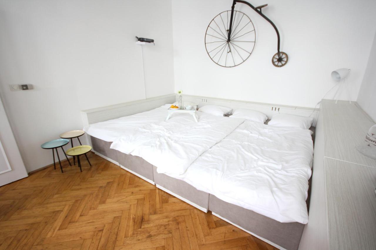 For The Bold, Chic And Open Minded Appartement Wenen Buitenkant foto